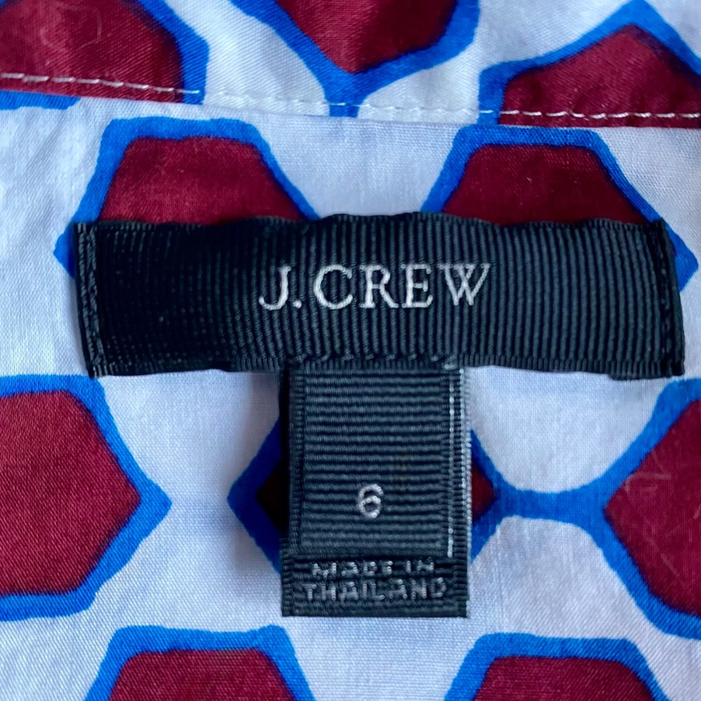 J. Crew cotton popover shirt in burgundy & blue hex pattern on white Size 6 - Picture 11 of 13